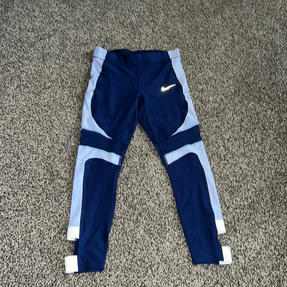 Women’s Nike leggings